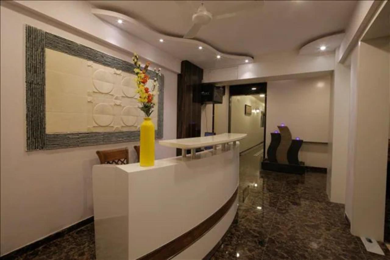 Fabhotel Annex Executive Mumbai Exterior photo