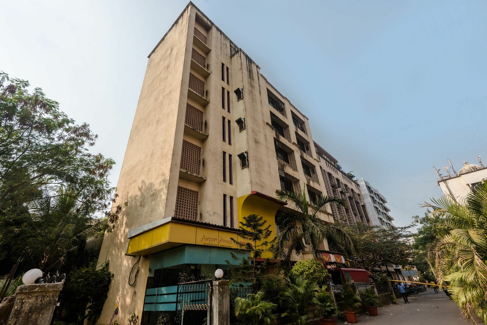 Fabhotel Annex Executive Mumbai Exterior photo